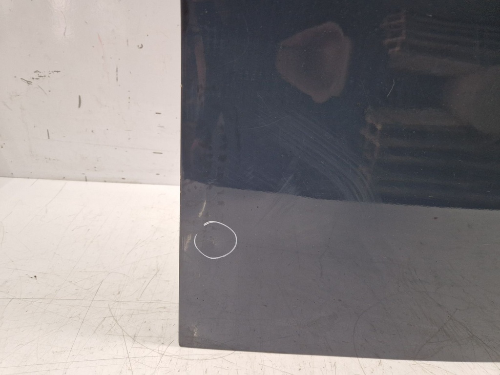 [MTD-507926] Puerta trasera derecha Mercedes Sprinter B907 2020 OM651.958