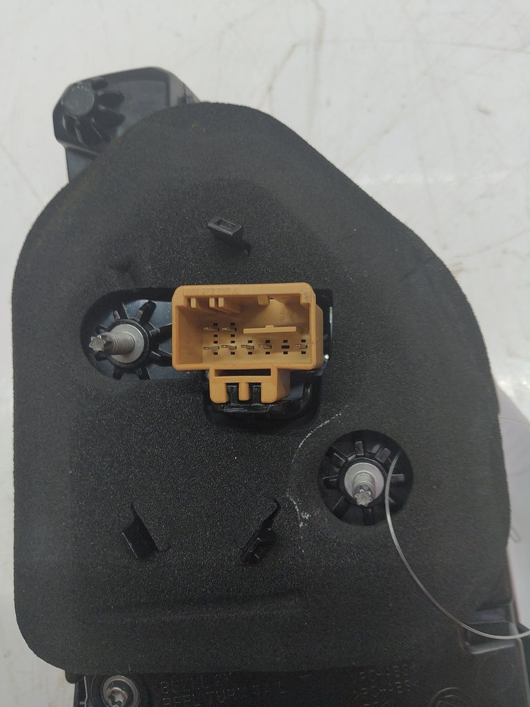 [MTD-503041] Luz trasera VW Tiguan AX1 2.0 TDI DTS DTSB 5NA945308J