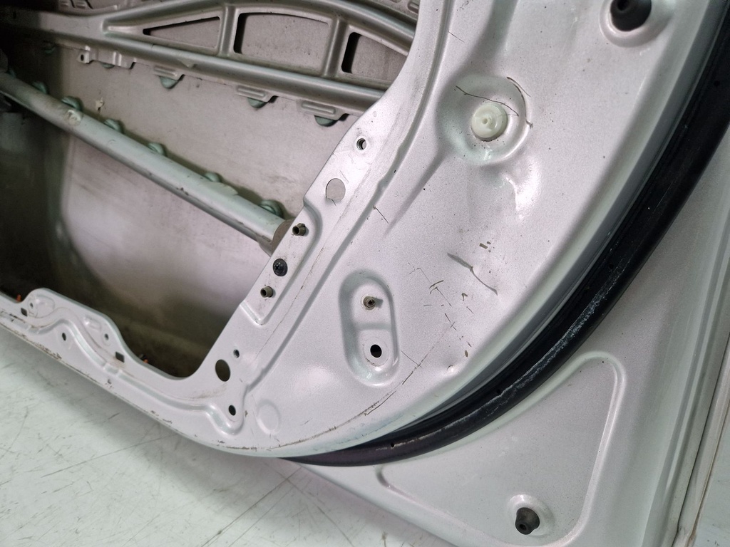 [MTD-507905] Puerta delantera derecha Hyundai Ioniq AE 1.6 Hybrid G4LE 76004G2010