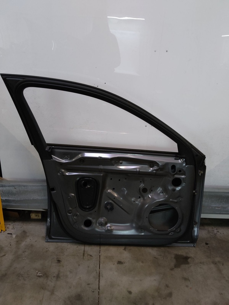 [MTD-511544] Puerta gris monzón 0C/X7R Audi A4 B9 Avant 8W5 2.0 TDI DEUA DEU