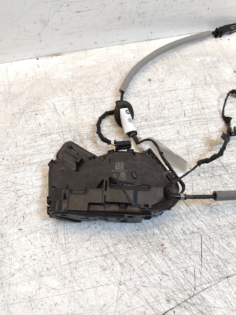 [MTD-528379] Cerradura de puerta trasera derecha VW Golf VIII 1.5 TSI