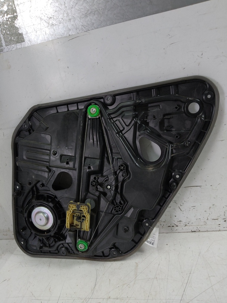 [MTD-528386] Levantacristales trasero izquierdo Volvo V40 525