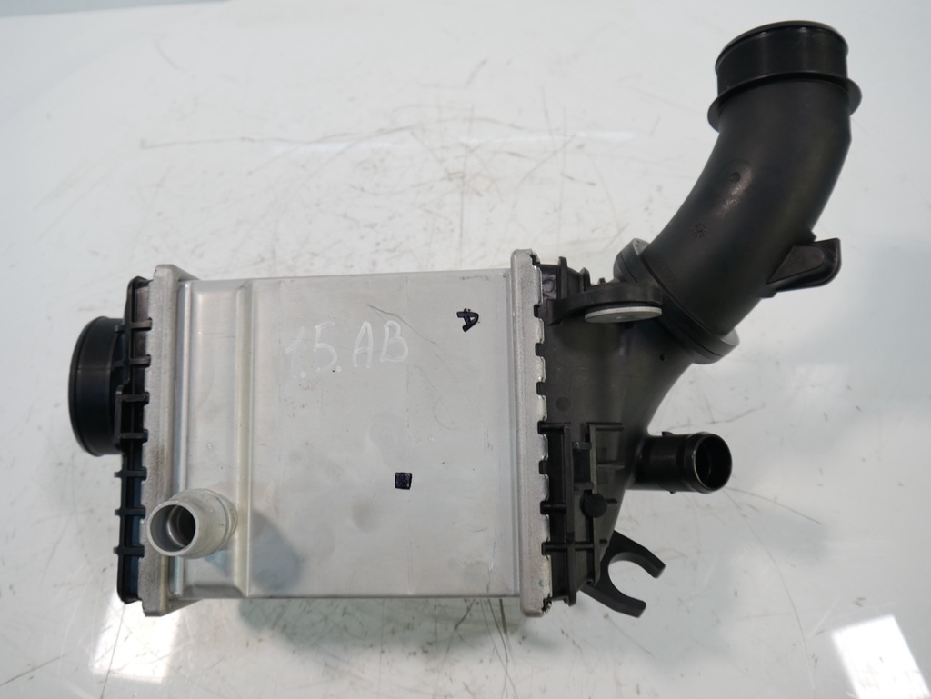 [MTD-489199] Intercooler BMW X7 G07 4.4 V8 S68B44A S68 S68B44T0 17515A2C233