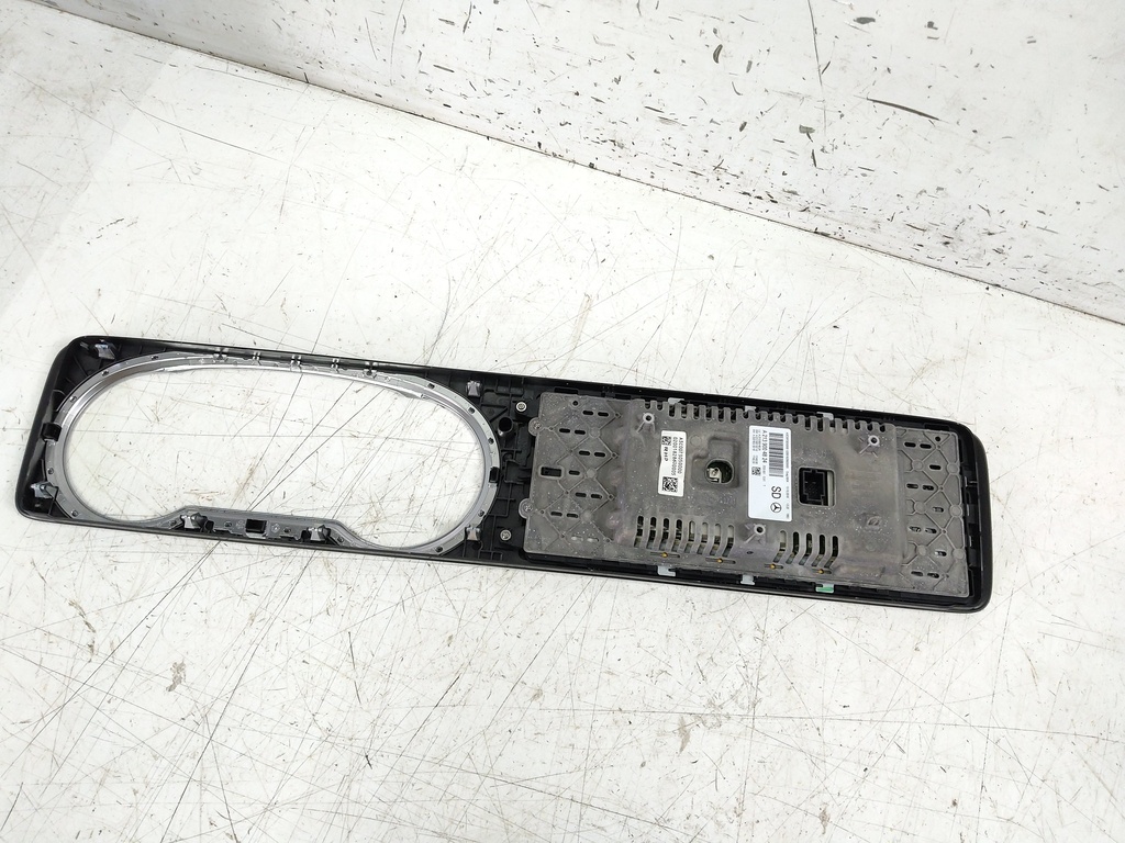 [MTD-528360] Pantalla multifunción Mercedes Clase E W213