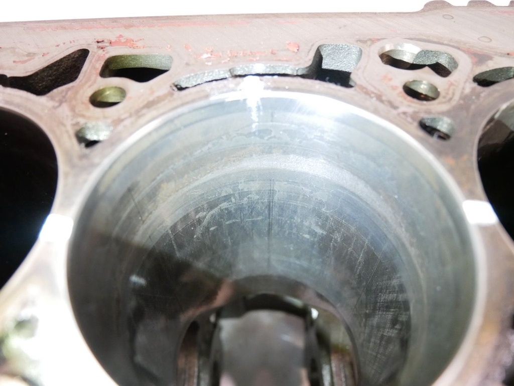 [MTD-473453] Bloque motor Audi Q5 2.0 TFSI 45 DPUA DPU 06Q103023A