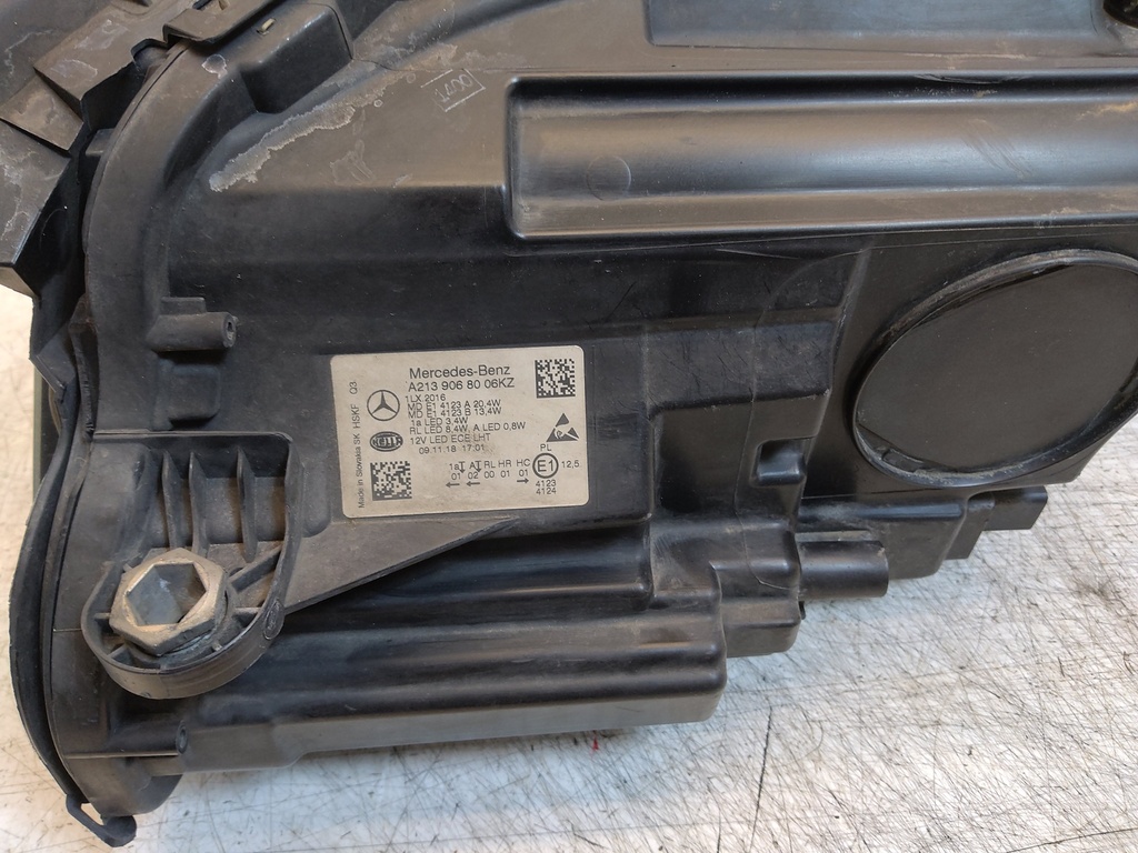 [MTD-528363] Faro derecho Mercedes Clase E W213