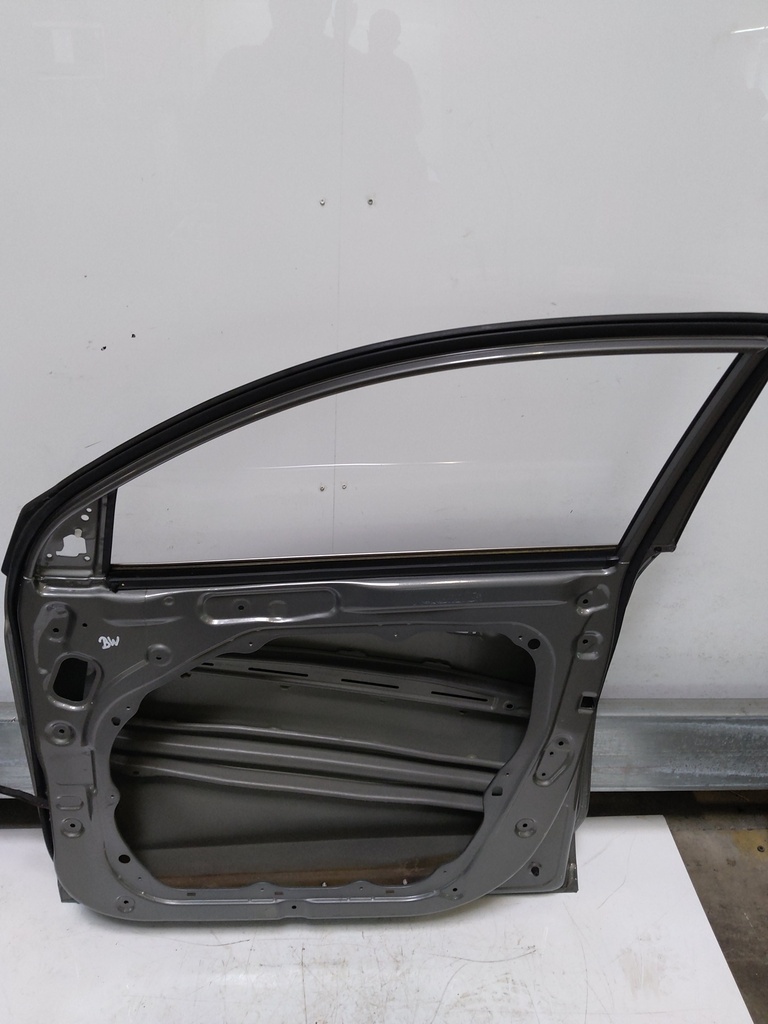 [MTD-519641] Puerta delantera derecha Hyundai Tucson 1.6 CRDi Hybrid (D4FE) 2020