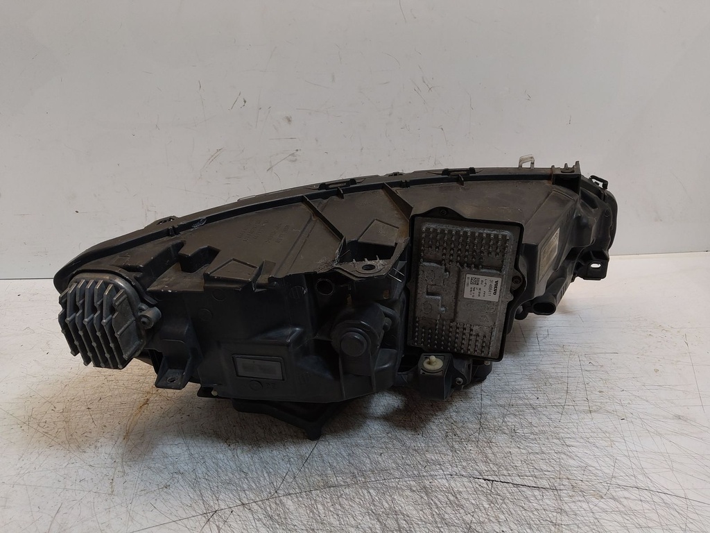 [MTD-519748] Faros delanteros Volvo V90 II Estate AWD 2.0 D5 D4204T23