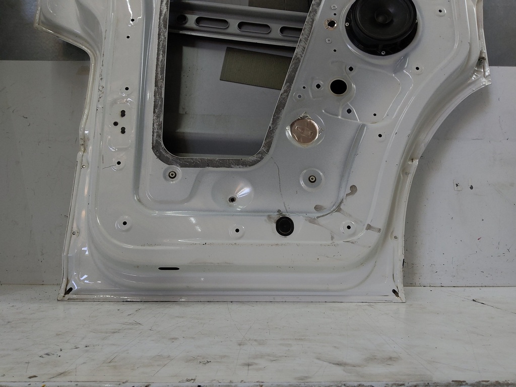 [MTD-525274] Puerta delantera izquierda VW Crafter 2.0 TDI FWD