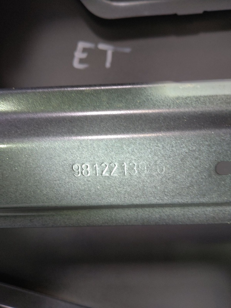 [MTD-524829] Puerta delantera derecha CITROËN Dispatch III EVL, color PLATINUM GREY, 9812213980