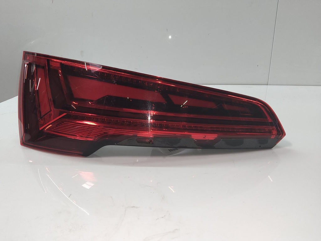 [MTD-530887] Luz trasera Audi Q5 2023 DTPA 40 TDI MILD HYBRID 80A945075B