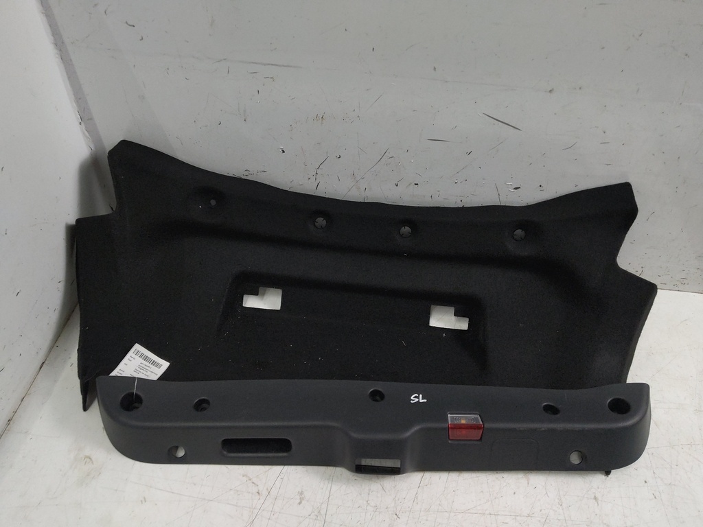 [MTD-528341] Revestimiento de portón trasero Mercedes-Benz CLA AMG 45S