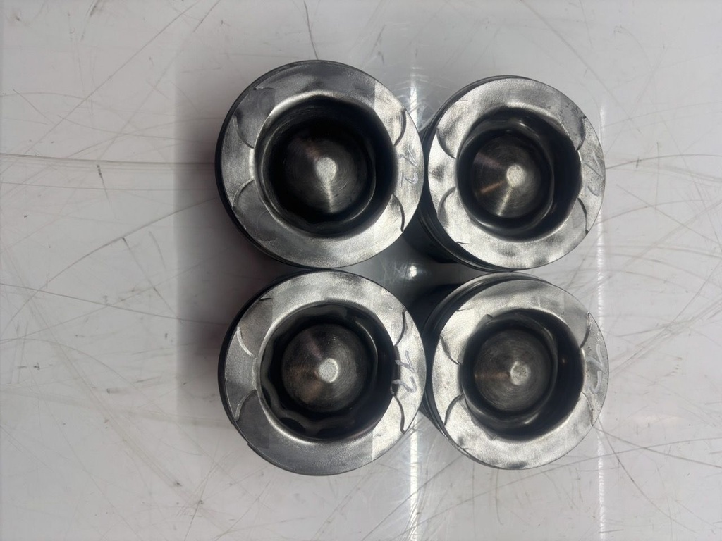 [MTD-495708] 4x Pistones Para Toyota Hilux VII Land Cruiser 3.0 D-4D 1KD-FTV 1KD 13103-30170