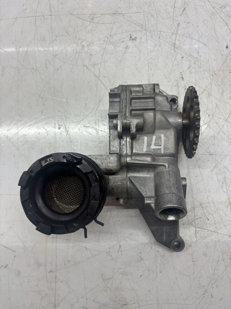 [MTD-497309] Bomba de aceite Audi A8 D2 4.2 V8 gasolina AKB 077115105D