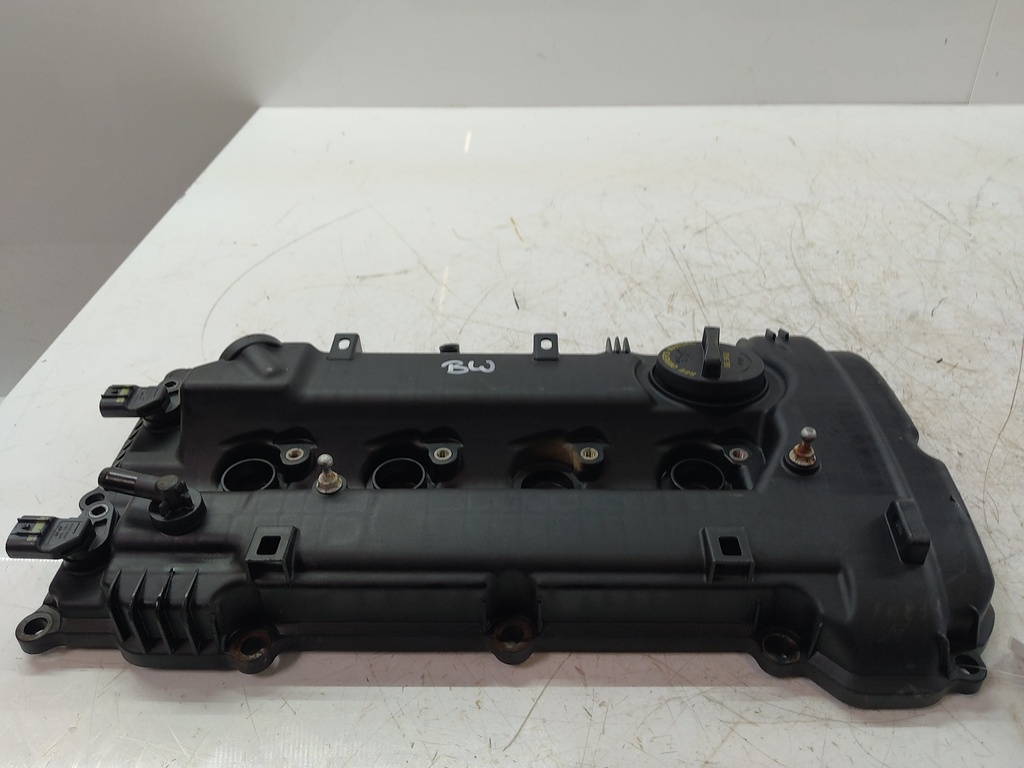 [MTD-528284] Tapa de balancines Kia Seltos 2.0 G4NH