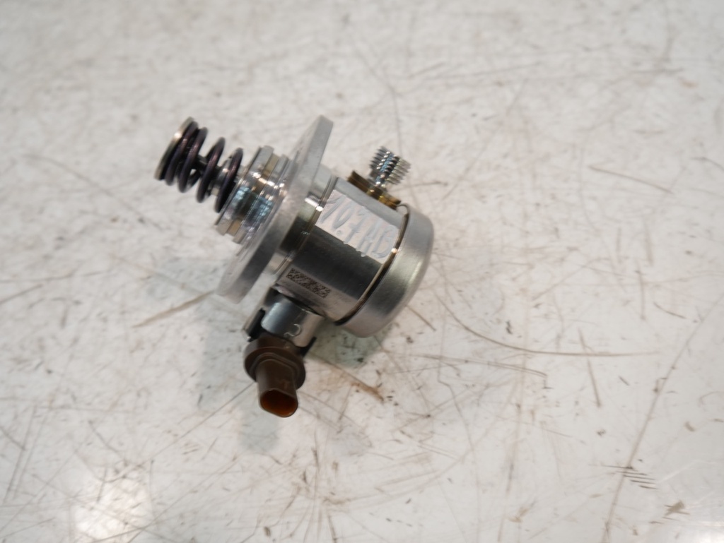 [MTD-499202] Bomba de combustible Land Rover Range Sport 4.4 N63B44E N63 8648177
