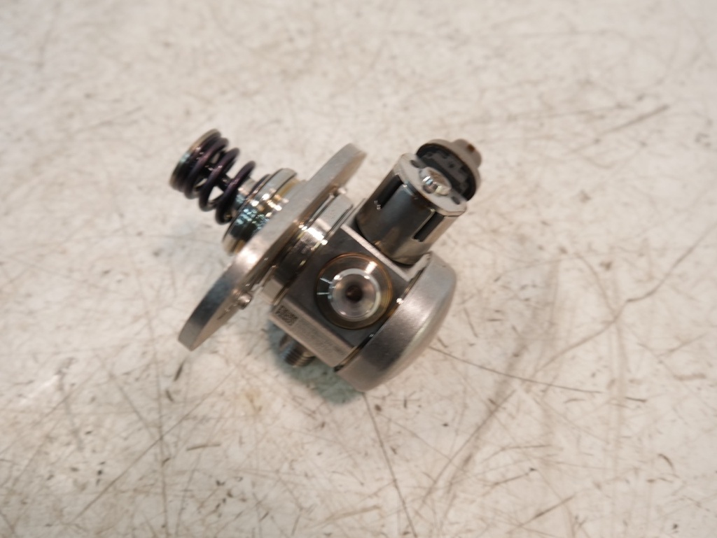 [MTD-499233] Bomba de combustible NUEVA Land Rover Sport X5 4.4 V8 N63 N63B44E 8648176
