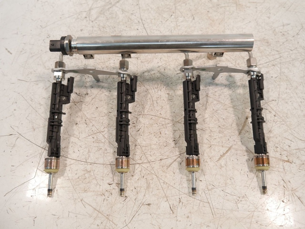 [MTD-499253] Riel inyector NUEVO Land Rover Range Rover X7 4.4 V8 N63 N63B44E 7852402