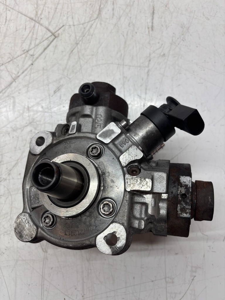 [MTD-462665] Bomba de alta presión BMW Serie 5 G31 G30 3.0 530d xDrive B57D30B 8599201