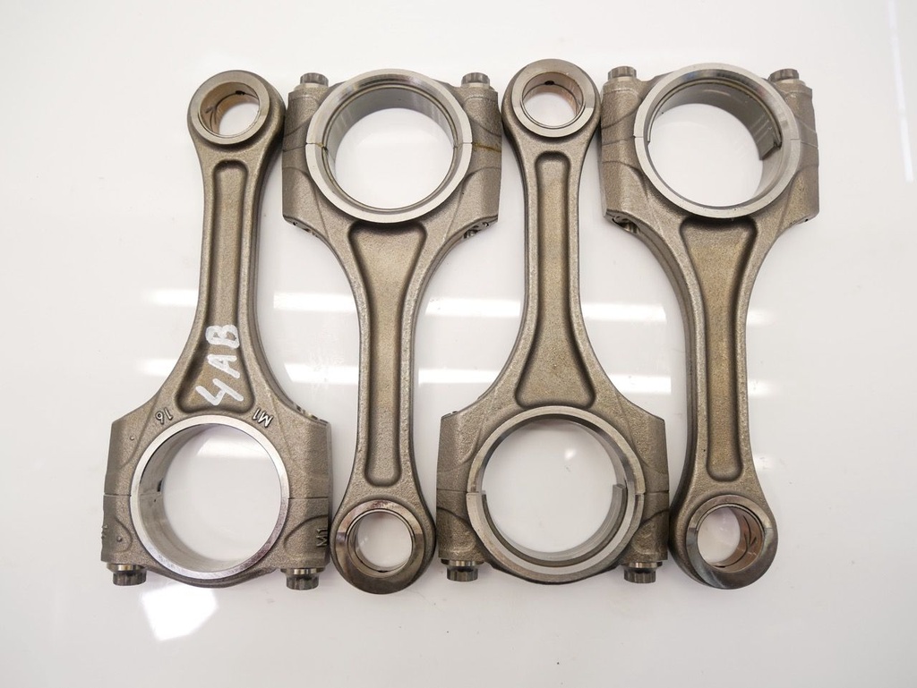 [MTD-474602] Biela Alfa Romeo Giulía 952 2.9 670052588 670050436 670052783