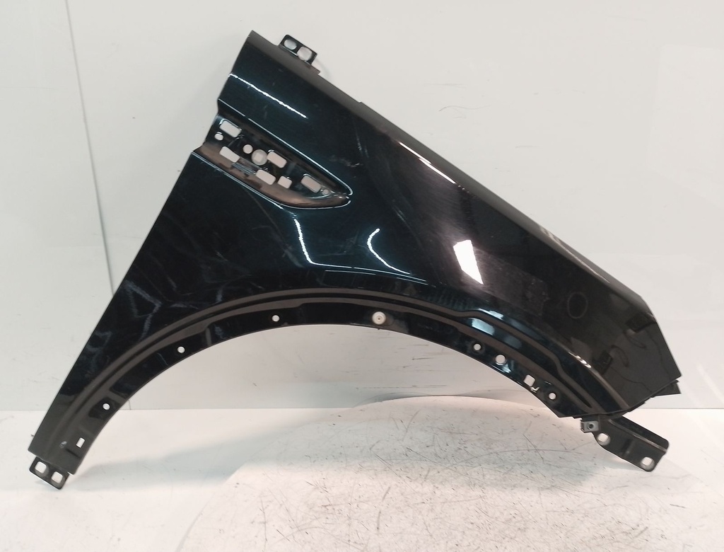 [MTD-499752] Aleta delantera derecha Land Rover Discovery Sport L550 2.0 204DTD FB7216015A Negro