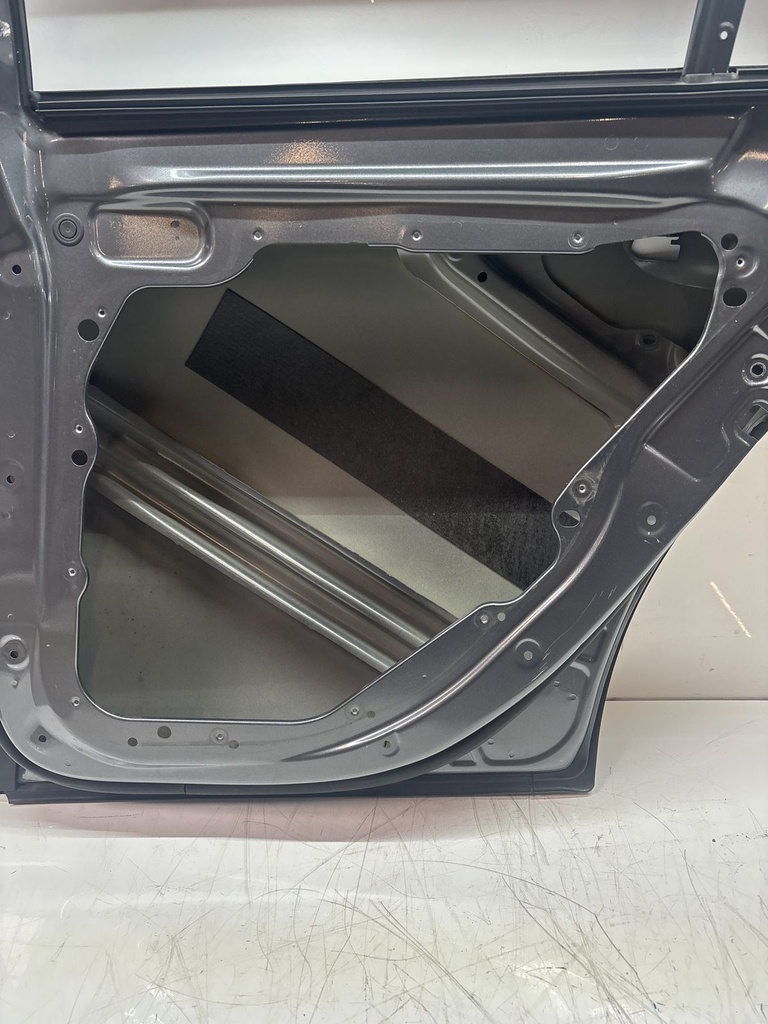 [MTD-500855] Puerta trasera derecha gris Mercedes E220 W212 OM654 654.920 A2137320210