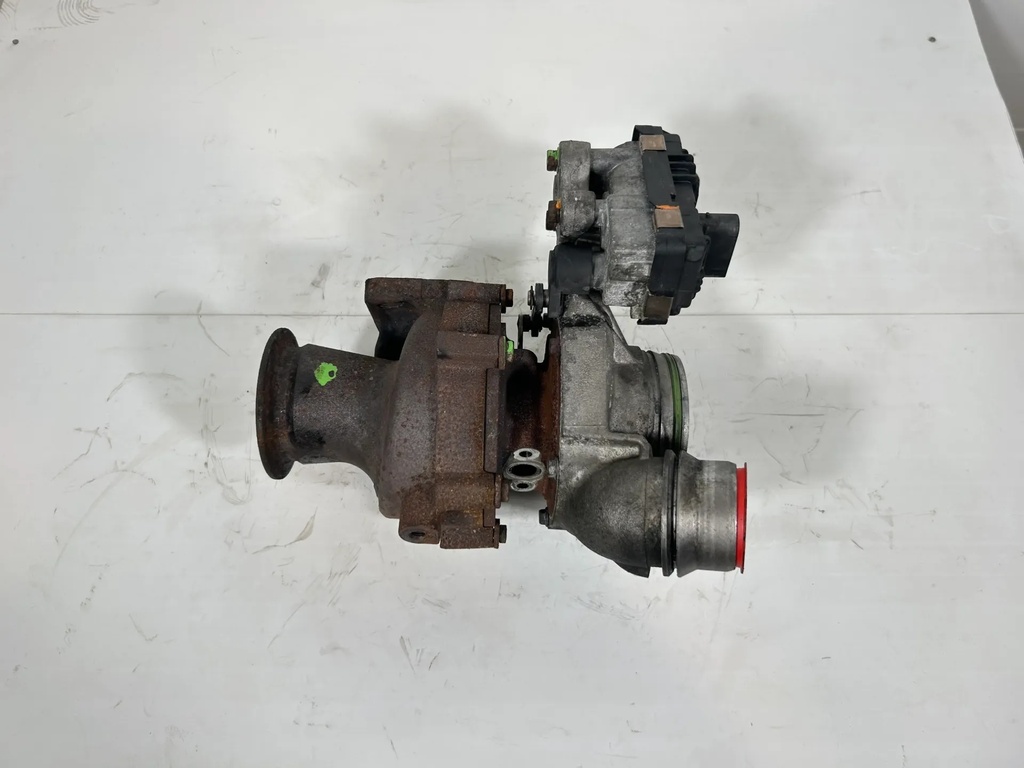[1000251] Turbo con núcleo defectuoso BMW 520d F11 2,0 D N47D20C 8519477 8515188