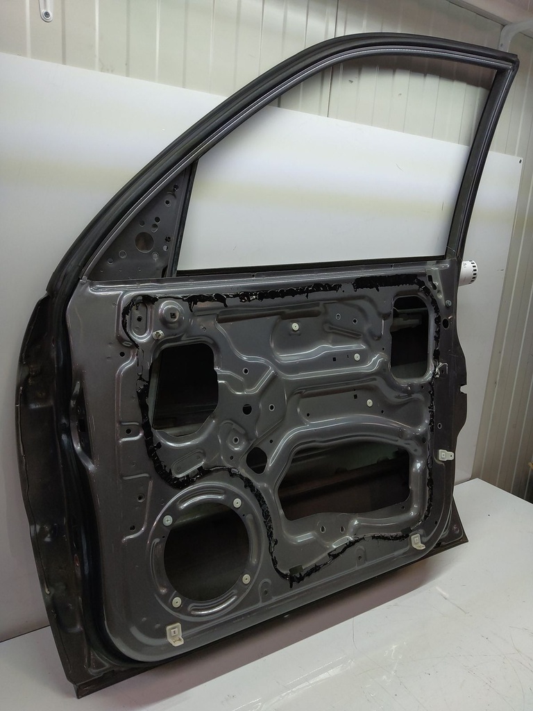 [MTD-505687] Puerta delantera derecha Ssangyong Rexton EX 2.0 Xdi 4x4 D20DTR OM671.960