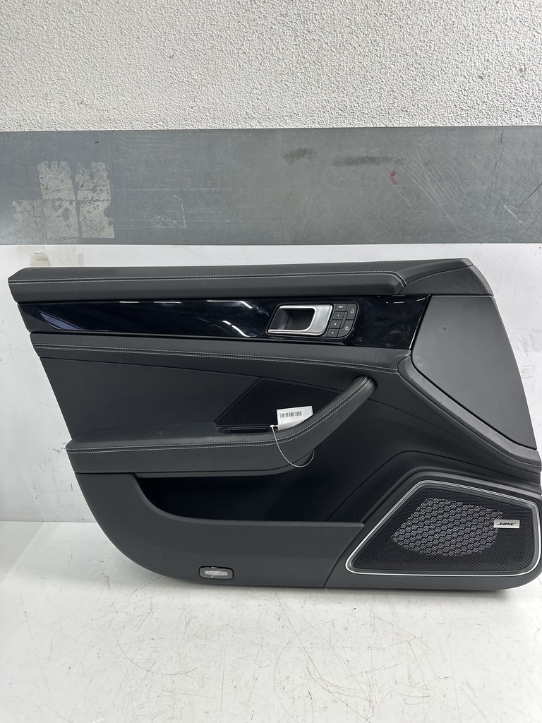 [MTD-498149] Panel de puerta delantera izquierda Porsche Panamera 2.9 V6 CSZ 971863981A