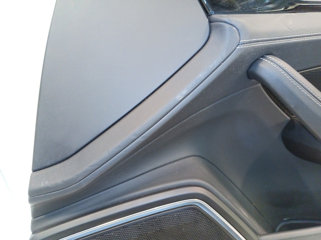 [MTD-498035] Panel de puerta delantera derecha Porsche Panamera 2.9 V6 CSZ CSZB 971867012A
