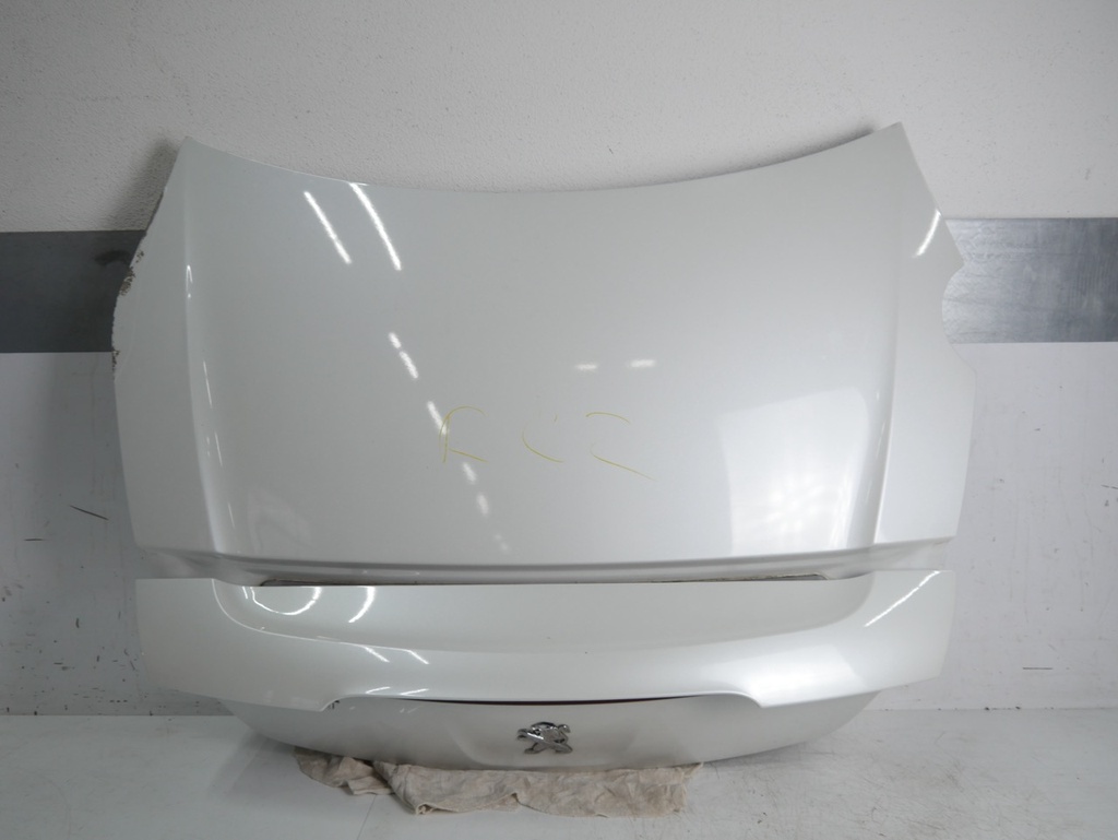 [MTD-491967] Tapa del maletero Peugeot RCZ 2.0 HDi RHH DW10CTED4 RH02 1607016080