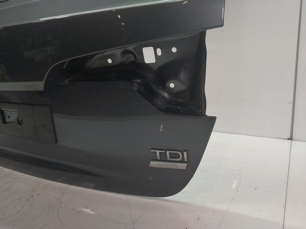 [MTD-510833] Portón trasero gris monzón X7R - Audi A4 B9 Avant 8W5 2.0 TDI DEUA DEU