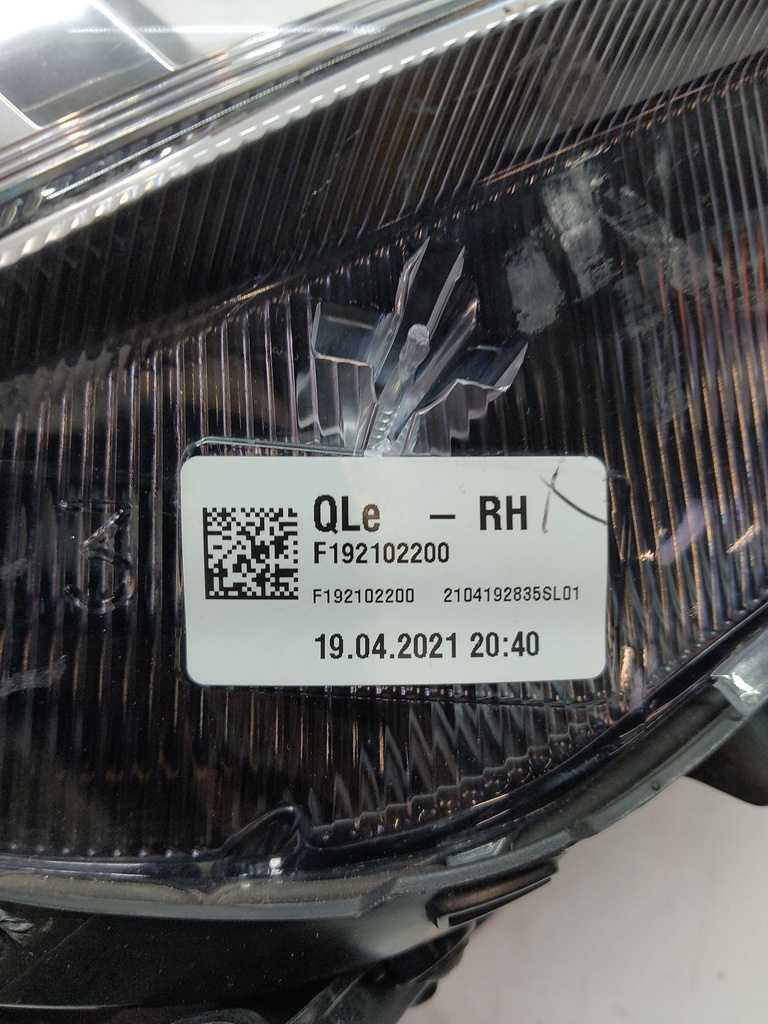 [MTD-501350] Faros delanteros Kia Sportage 1.6 CRDi D4FE 92102-F1041