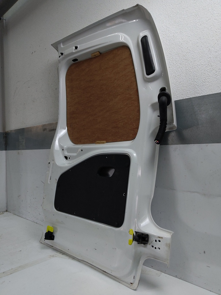 [MTD-521922] Puerta trasera izquierda PEUGEOT RIFTER 2019 YHY 1.5
