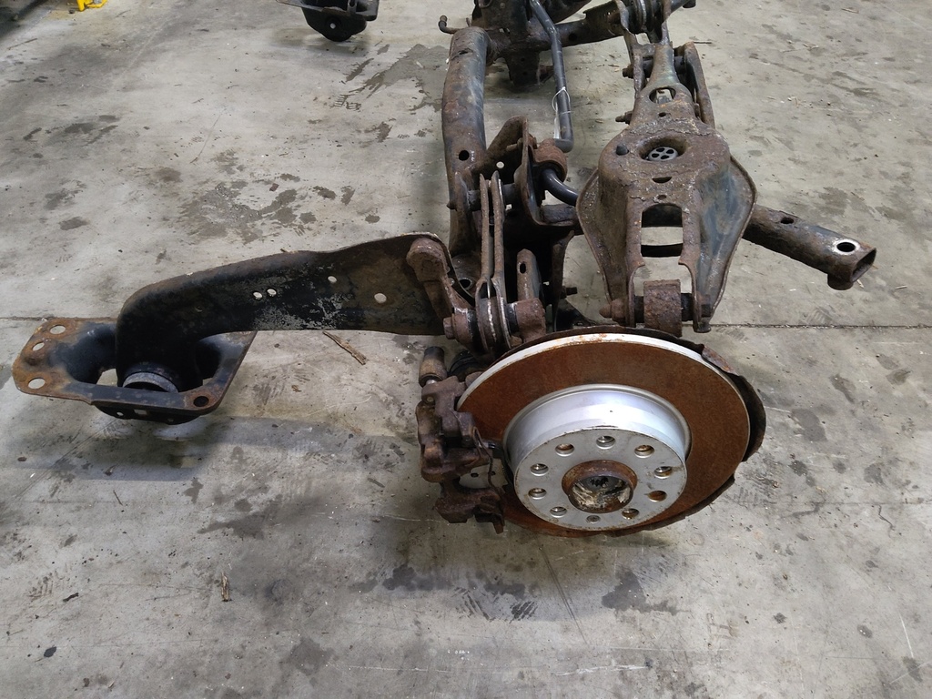 [MTD-514883] Travesaño del eje trasero VW Golf VII 5G1 2.0 TDI Diesel CRBC CRB