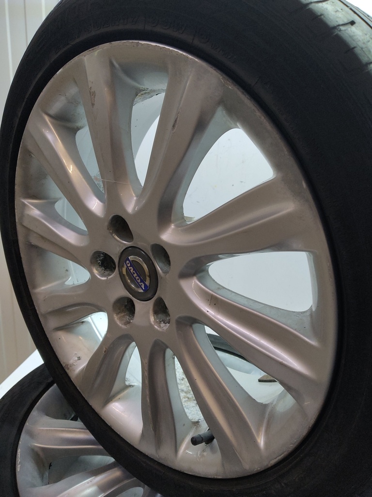 [MTD-517772] Llanta de aleación 17" 7J ET50 Volvo V40 2.0 D D5204T6 31381857