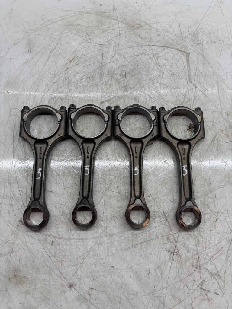 [MTD-443426] Biela Volvo XC40 D3 D4204T16