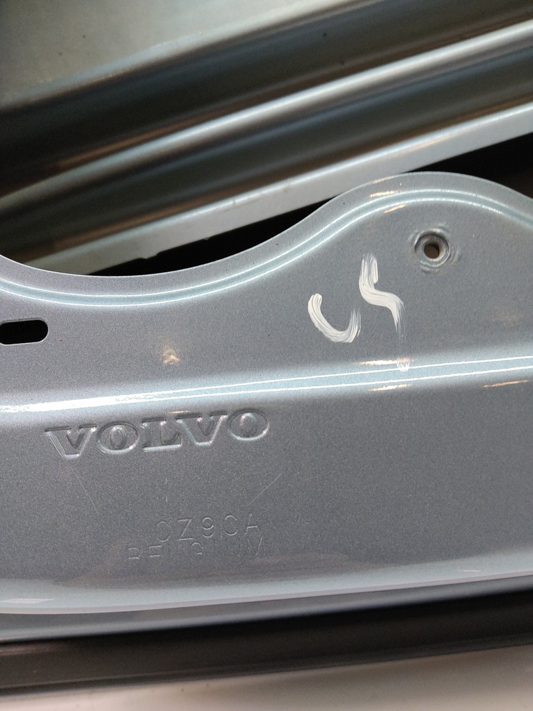 [MTD-505634] Puerta trasera derecha azul 721 Volvo V40 525 2.0 D4 D4204T14 32351000