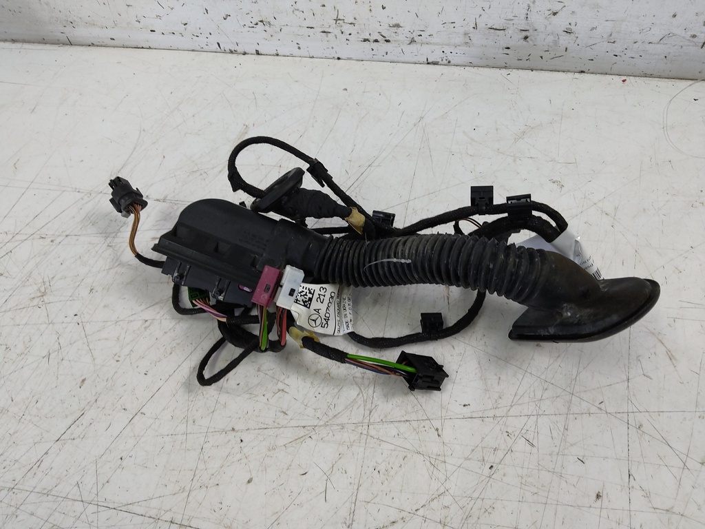 [MTD-528125] Mazo de cables de puerta delantera izquierda Mercedes-Benz Clase E W213