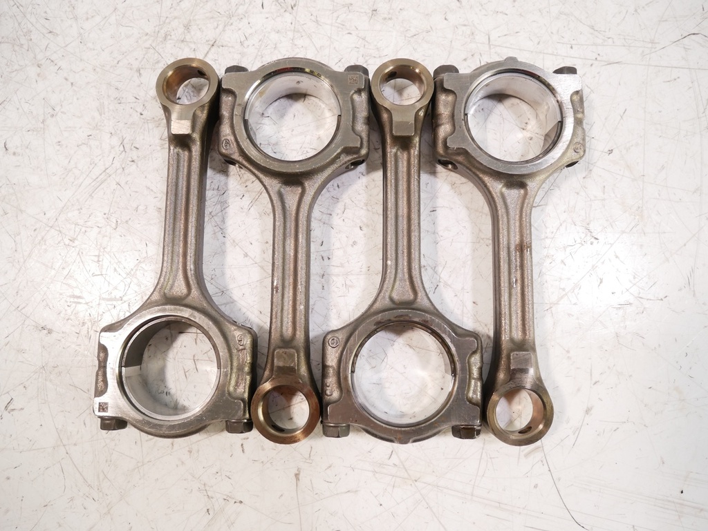 [MTD-432593] 4x Biela Mercedes A 200 M282.914 282.914 A2820303300
