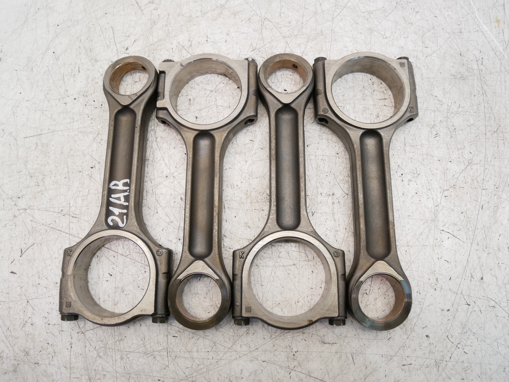 [MTD-504567] 4x Biela Nissan Renault NV400 Master 2.3 DCI M9T704 M9T