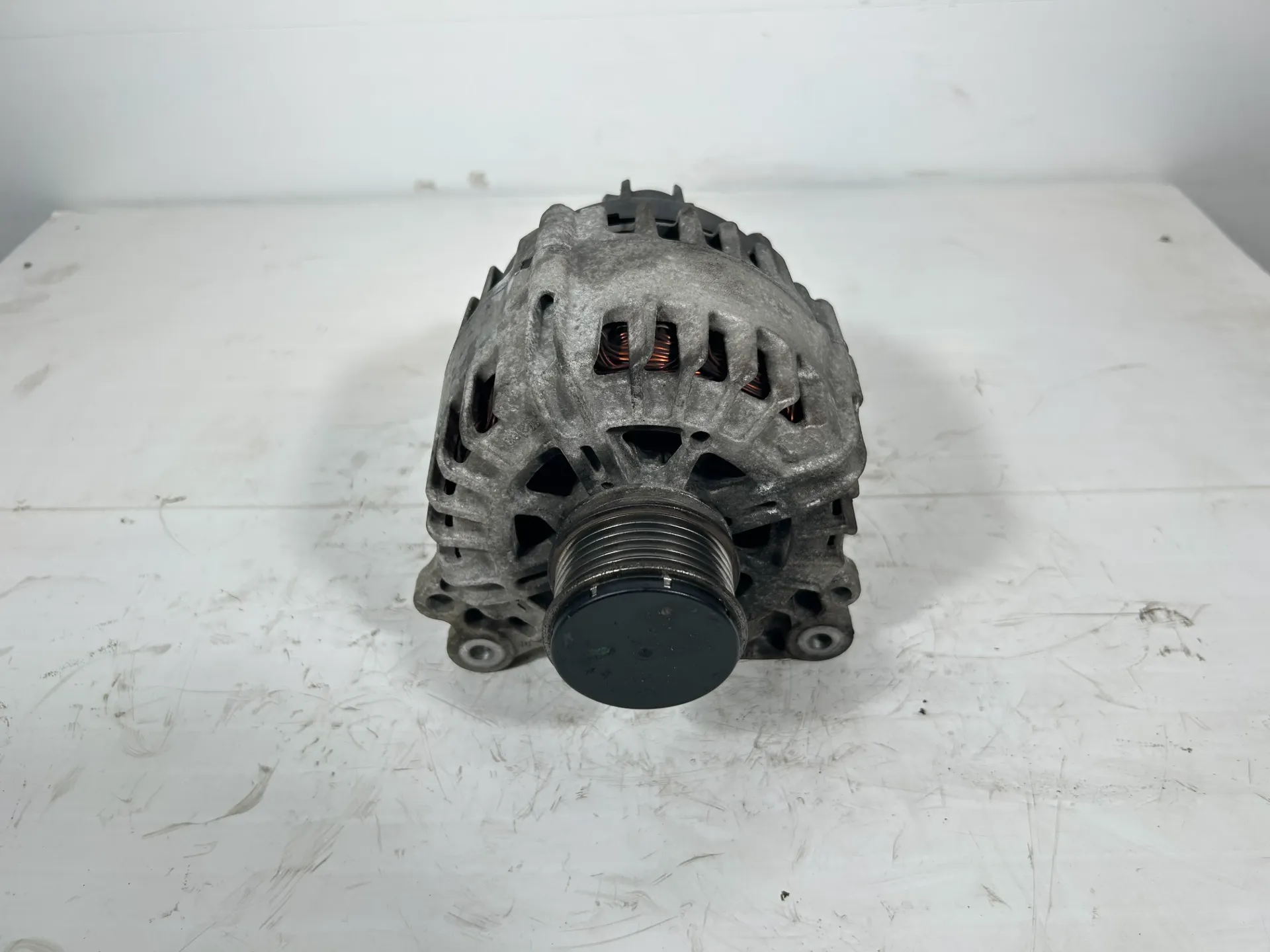 Alternador Audi A3 8P 1,6 TDI CAY CAYC 03L903023
