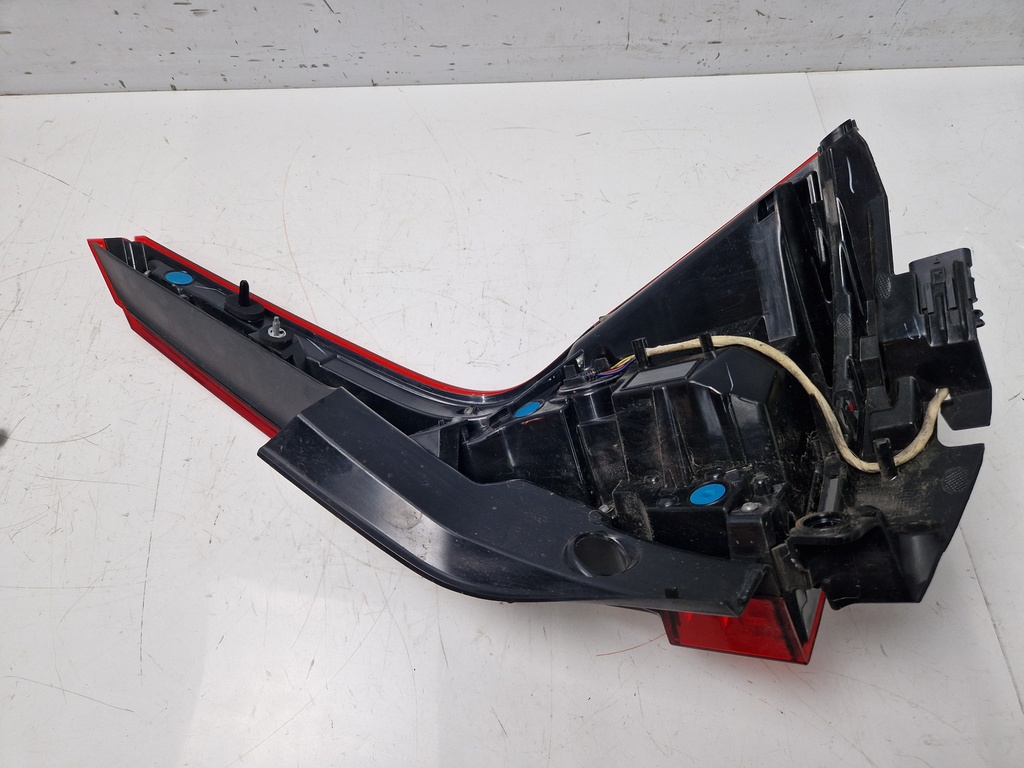 [MTD-497622] Luz trasera Volvo V60 MK2 Cross Country 227 2.0 Diesel B4 32291358