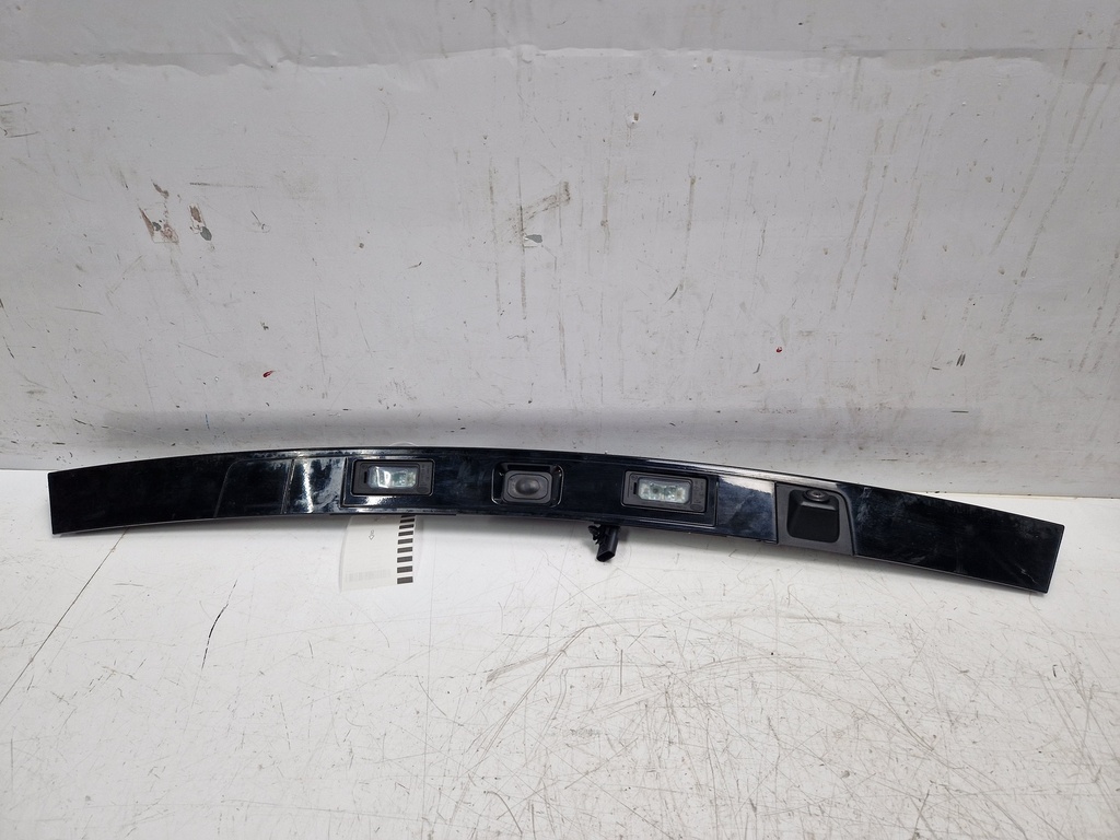 [MTD-498934] Asa del portón trasero con cámara Land Rover Discovery Sport L550 FK72-40406-FB