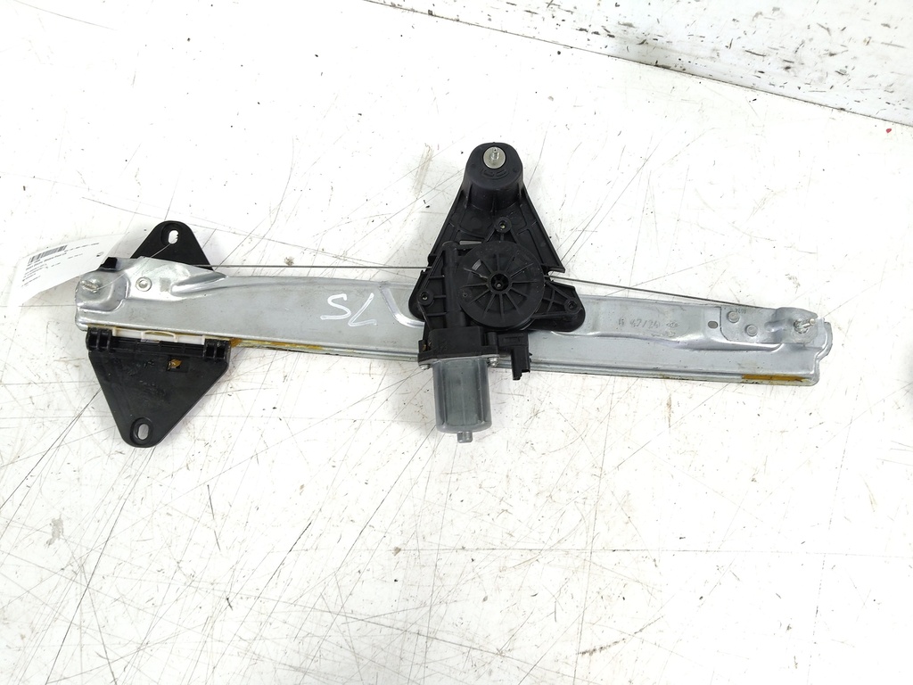 [MTD-528023] Interruptor elevalunas delantero izquierdo Dacia Sandero III