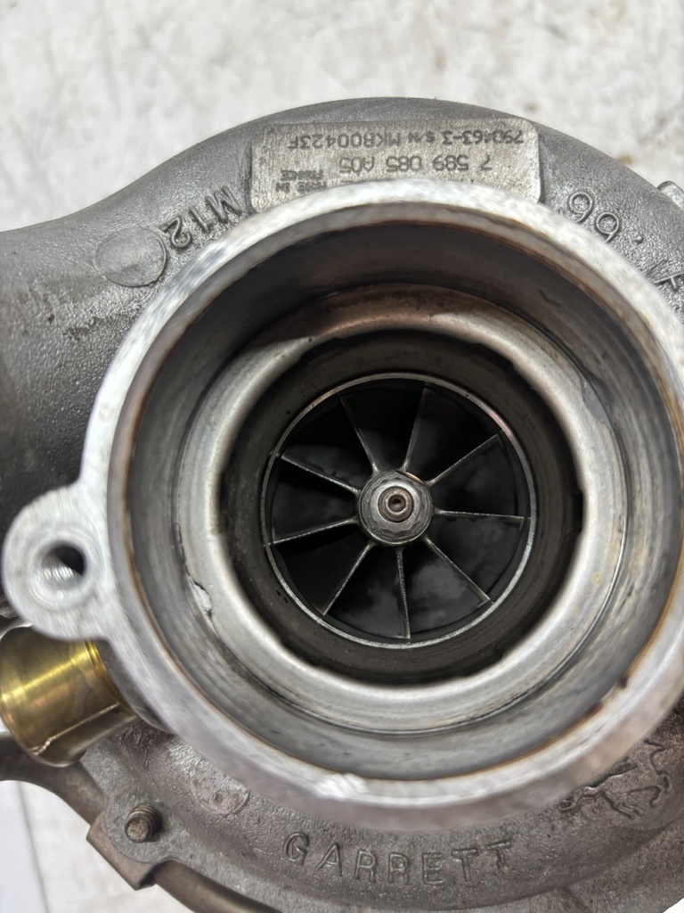 [MTD-484123] Turbocompresor BMW X5M E70 4.4 gasolina V8 S63B44A S63B44O0 S63 7589085