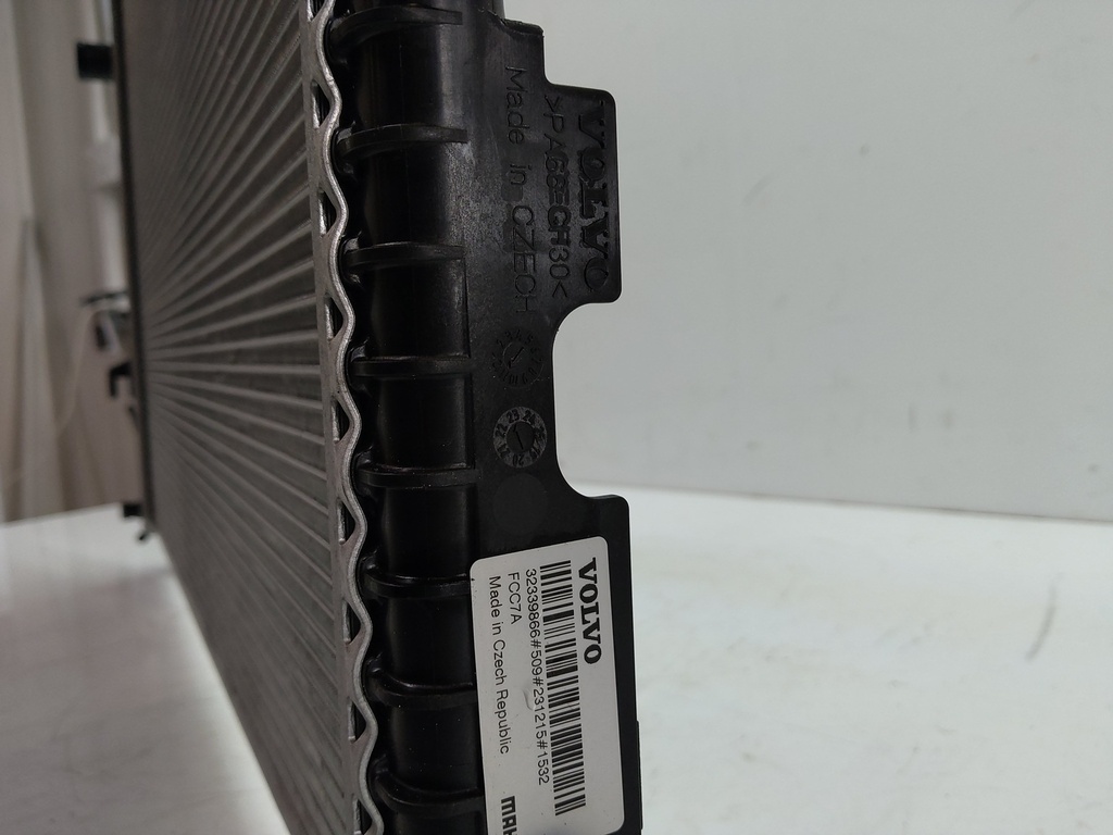 [MTD-514498] Refrigerador de agua Volvo XC60 2.0 B4 Hybrid D420T8 D42 32339866