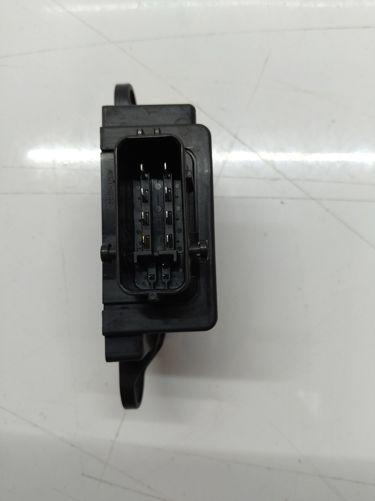[MTD-506840] Unidad de control de la bomba de combustible FERRARI 296 GTS 3.0 V6 Hybrid F163BC PHEV 773445