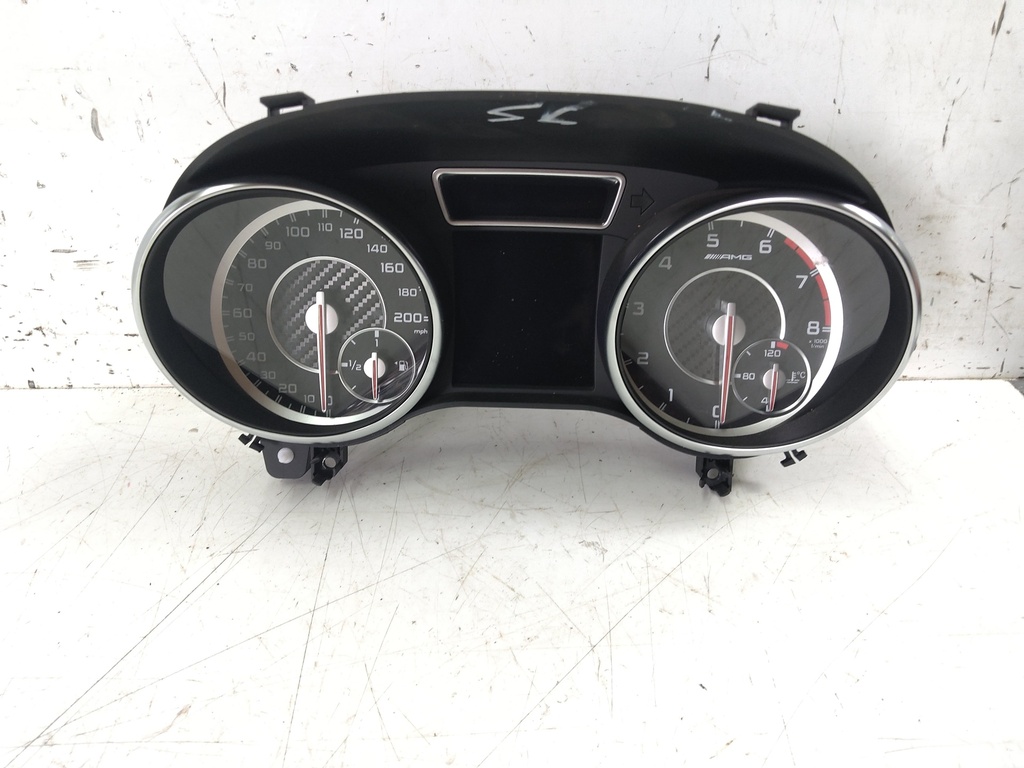 [MTD-527955] Cuadro de instrumentos Mercedes-Benz GLA45 X156