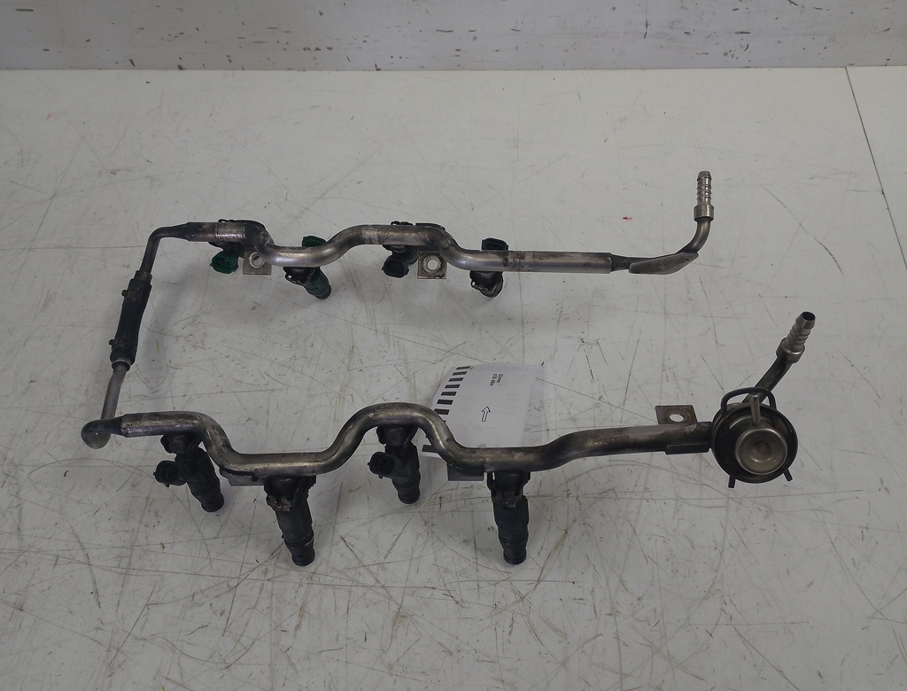 [MTD-512507] Colector de inyección VW Passat B5.5 4.0 W8 BDN 07D906031
